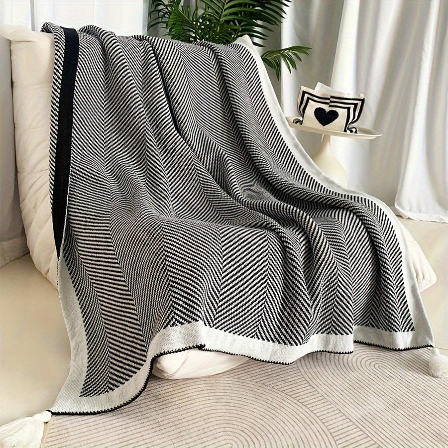 Nordic Knit Sofa Blanket: Cozy for Living Room, Office, Car & Bed