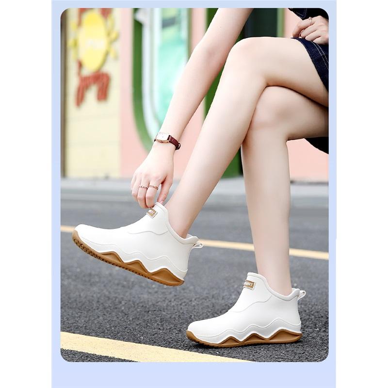 Fashionable Non-slip, Wear-resistant And Odor-resistant Rain Boots