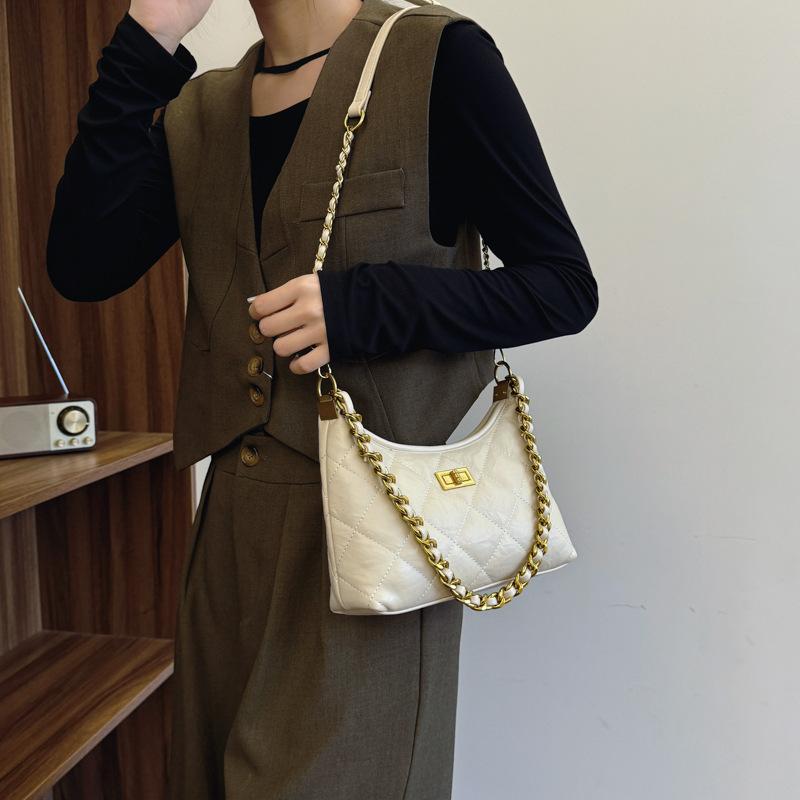 Bag Women's New Diamond Chain Bag Fashionable Versatile Shoulder Messenger Bag