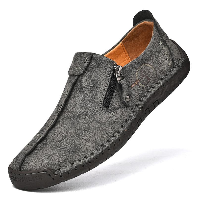 Fashion Handmade Leather Men Shoes Casual Slip On Loafers Breathable Leather Shoes Men Flats Hot Sale Moccasins Tooling Shoes Plus Size
