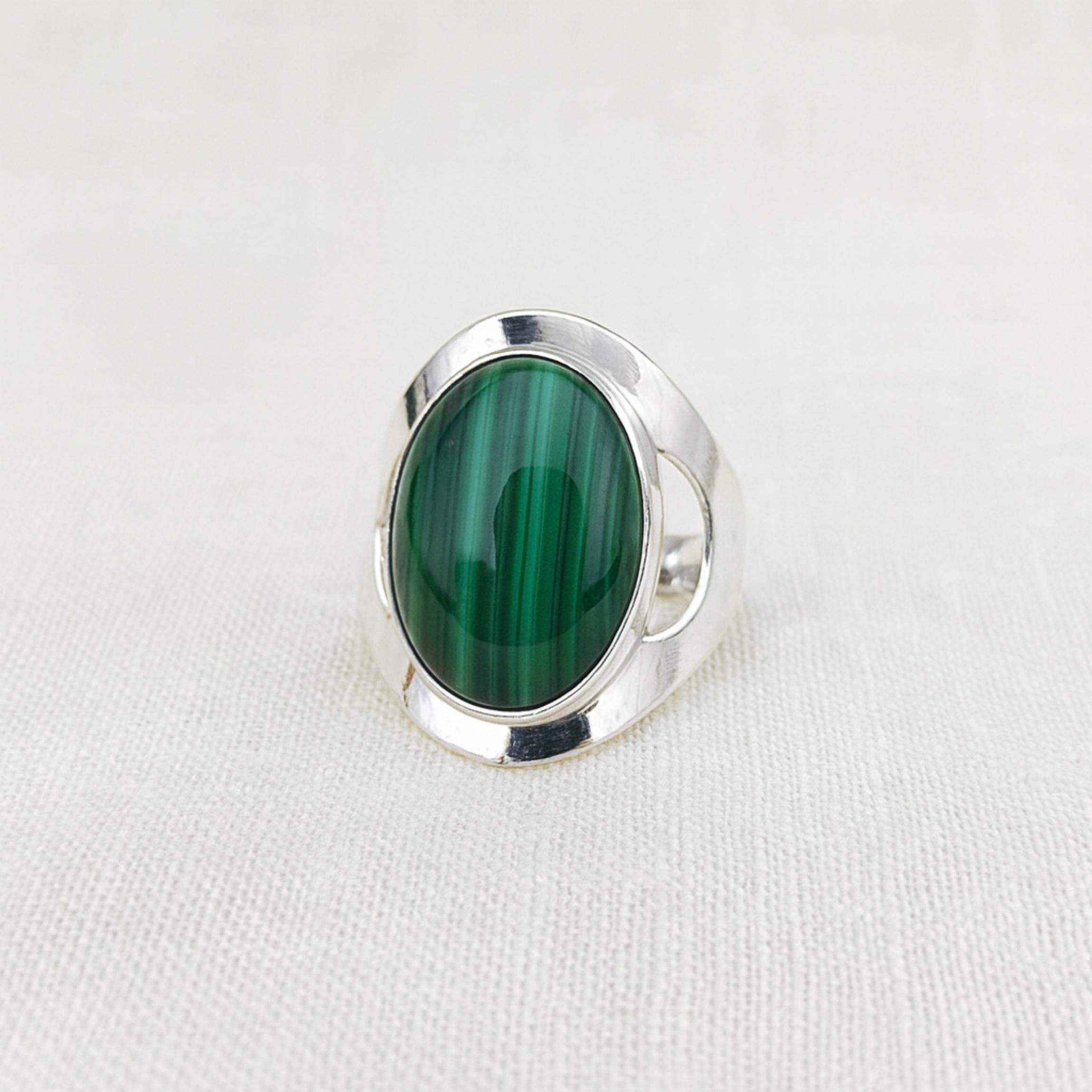 

Green Malachite Signet Ring: 925 Solid Sterling Silver, Oval Gemstone Statement Ring 12 серебряный
