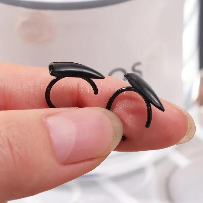 2/4 Stück Punk Edelstahl Scharfe Zähne Fake Piercing Lippenring Übertriebener Schmuck für Frauen Gothic Körperschmuck Neu
