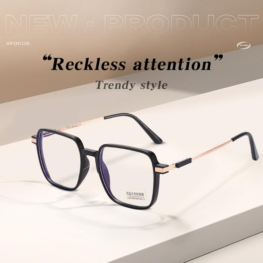 Fashion Sunglasses For Women Modern Oversized Square Photochromic Sunglasses Hd Lenses Clear To Dark Transition Effect