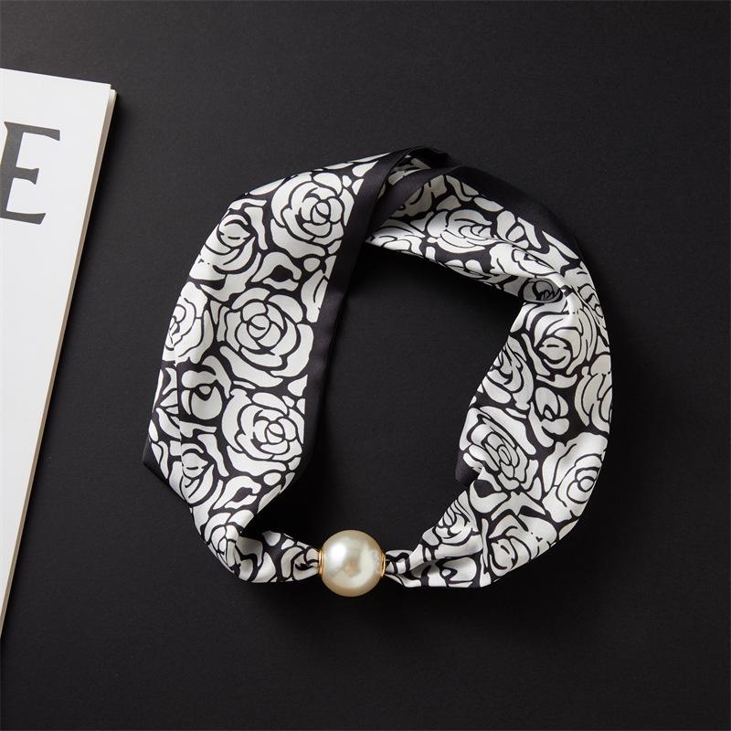 Magnetic Buckle Pearl Necklace with Silk Scarf – Fashionable, Versatile Spring/Summer Accessory for Women
