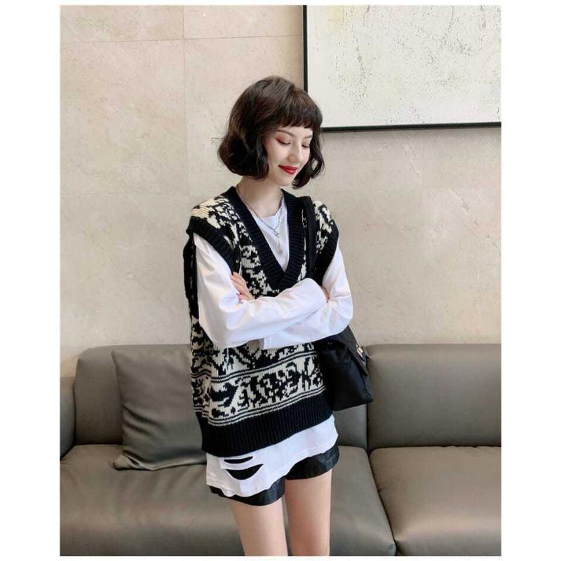 Retro Contrasting Totem Jacquard V-neck Knitted Vest Women's Black and White Patchwork Knitted Pullover Loose Casual Thin Sweater Autumn