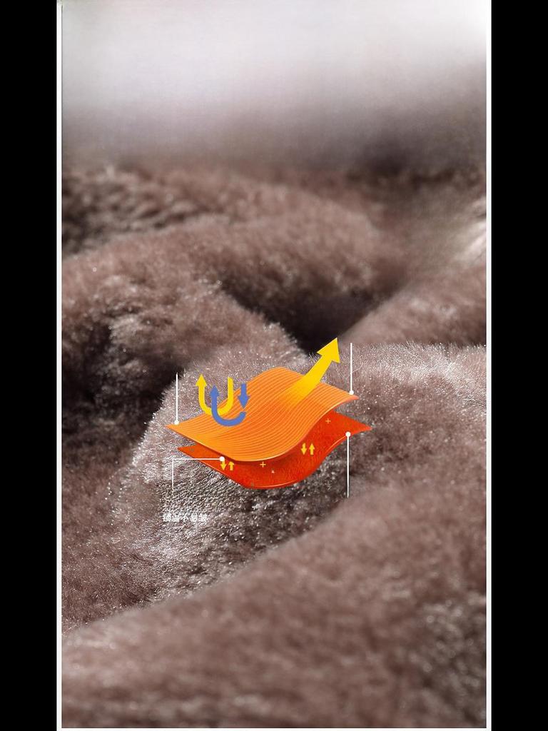 Mit Baumwolle gefütterter, warmer Wintermantel aus Samt für Herren mittleren und höheren Alters – lockere Passform, mittlere bis lange Größe.