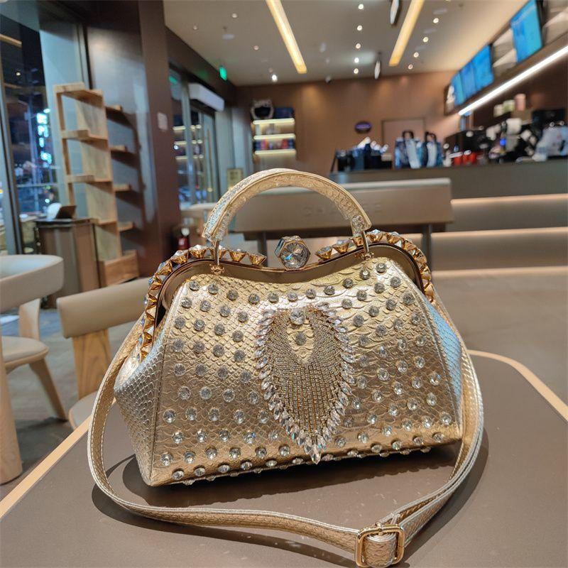 2025 Nieuwe Stijl Veelzijdige Grote Capaciteit Handtas Kussen Mode Enkele Schouder Crossbody Tas