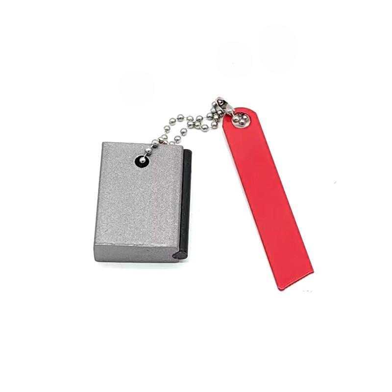 Magnesium Flint Survival Tool: Waterproof, Multi-functional, Essential for Outdoor Adventures