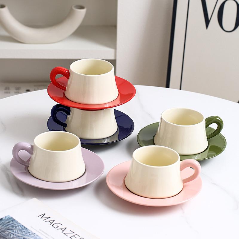High-value Ceramic Coffee Cup Saucer Set Light Luxury Retro Coffee Cup with Spoon Design Niche Creative Latte Cup