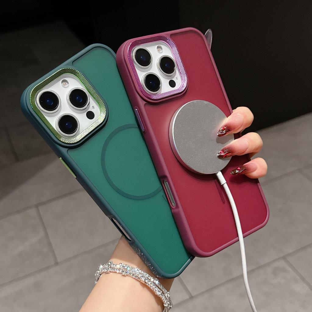 Applicable To Iphone16 Matte Skin-feeling Mobile Phone Case Magnetic 14/13 Apple 15 Promax Protective Case for Men and Women