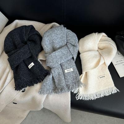 Accessoires – Schals & Tücher