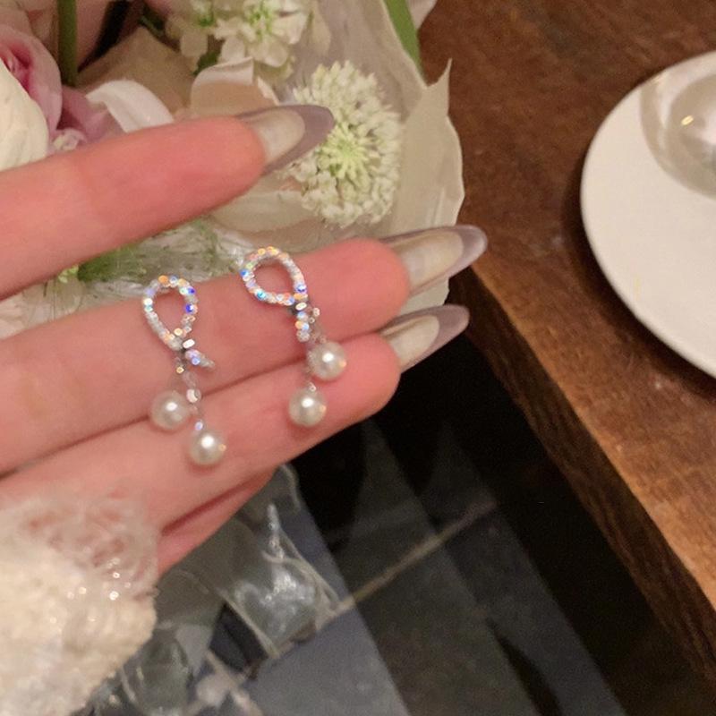 2024 Luxury Pearl Ear Clips: Elegant, Non-Piercing, Trendy Studs for Women
