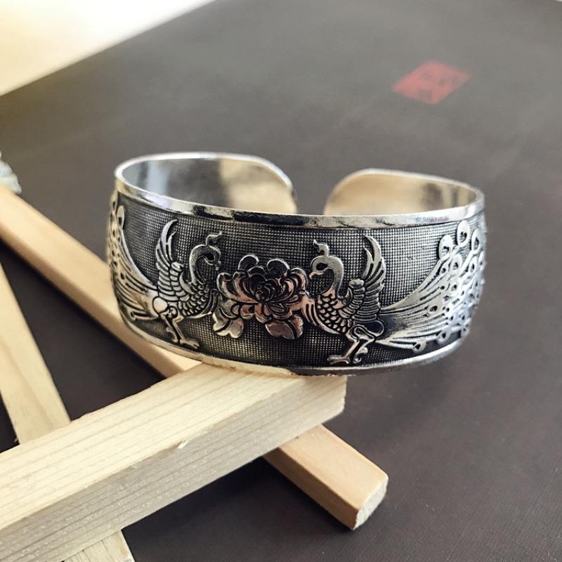 Retro Silver Bracelet Engraved Opening Wide Bracelet Fashionable Personality Miao Silver Old Antique Jewelry