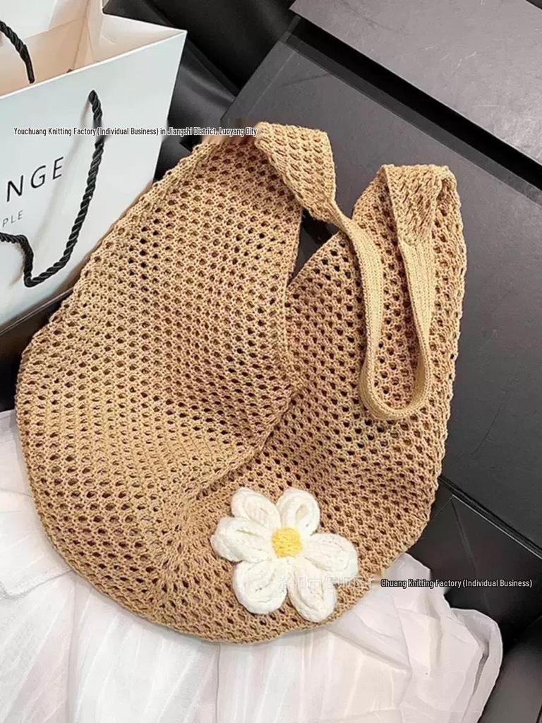 New Style Holiday One-Shoulder Knit Bag: Retro Mesh Hollow Design, Simple Woven Handbag, Exquisite Beach Accessory.
