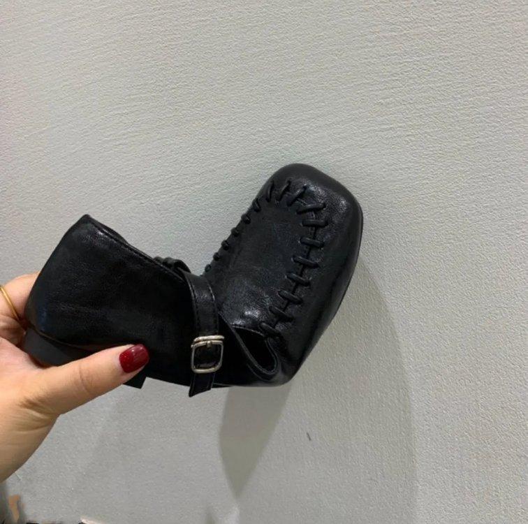 Chaussures Mary Jane à bouche peu profonde françaises pour femmes automne nouveau rétro chaussures Doudou bout carré décontractées chaussures simples souples plates chaussures de grand-mère