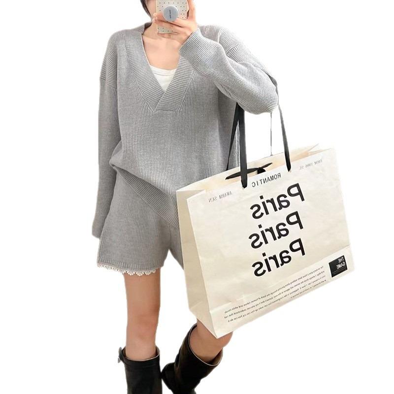 Big V-neck sweater women's two-piece set autumn and winter simple fashion shorts + loose pullover knitted sweater set
