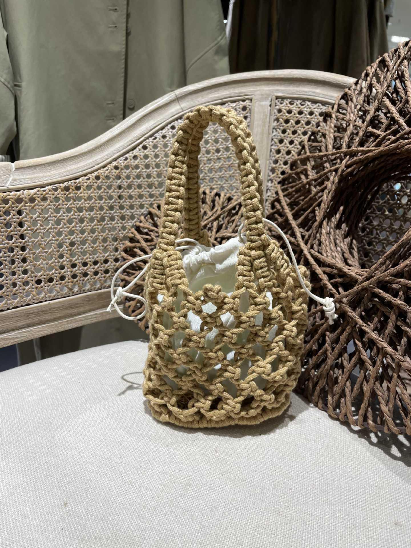 

Новая маленькая круглая сумка ручной работы - Милый конфетный цвет с плотной текстурой светло-коричневого