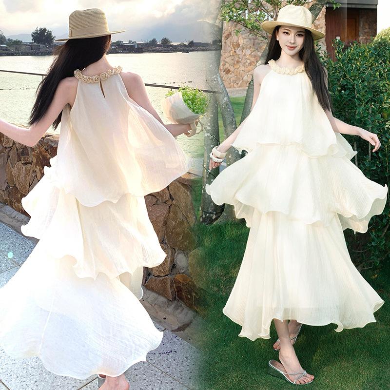 High-end design Magnolia neck sleeveless cake dress seaside vacation sexy off-the-shoulder super fairy dress