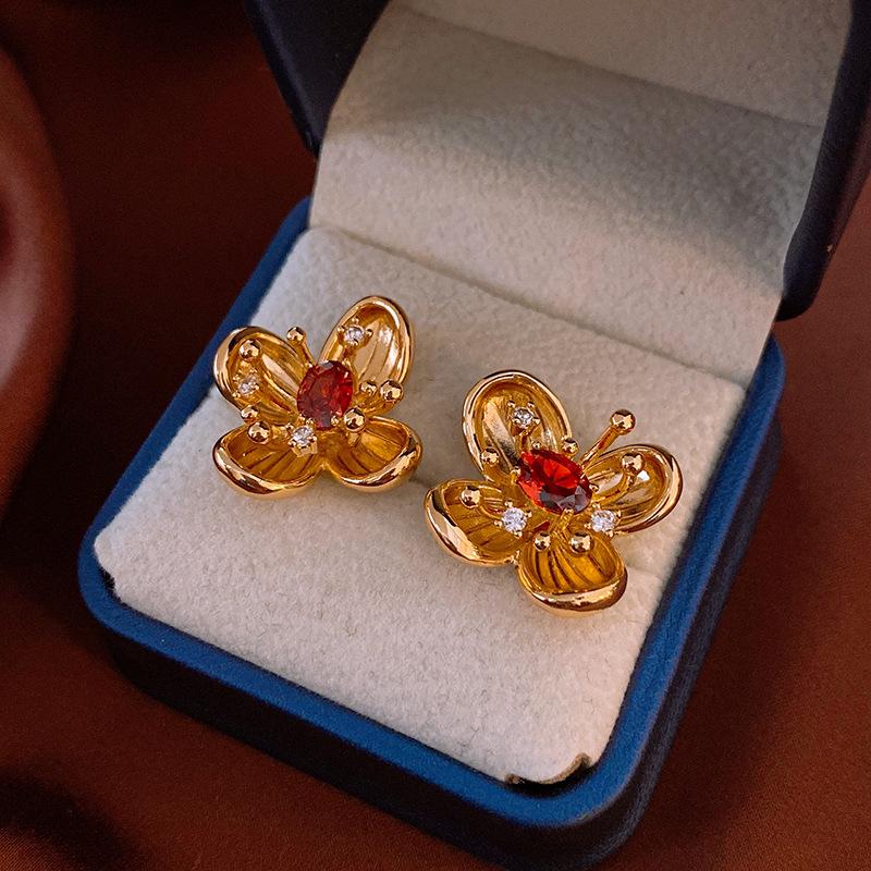 

Винтажные ретро серьги-пусеты Серебряная игла - Элегантные, универсальные, высококлассные серьги в придворном стиле.