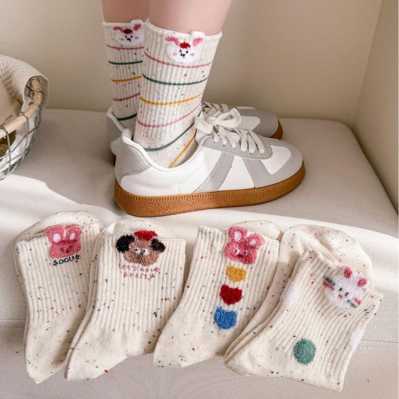 Ladies Spring and Autumn All Kinds of Creative New Cute Cartoon Bear Academy Wind Tube Socks