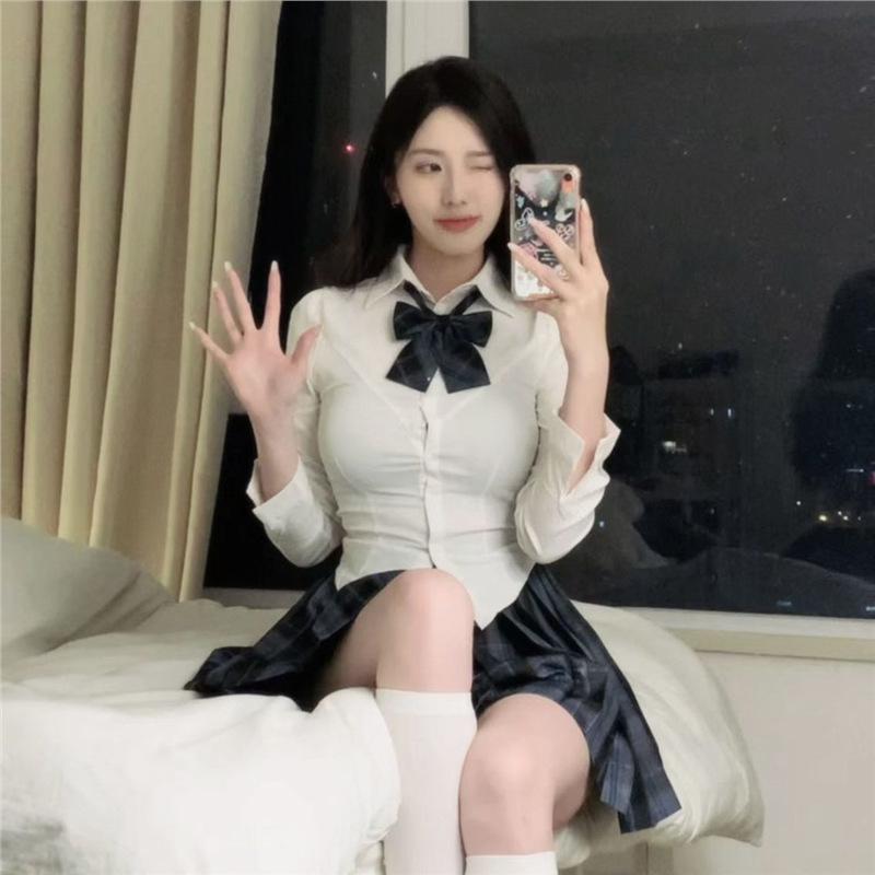 Autumn Academy Style Waist-Hugging Long Sleeve Shirt for Women