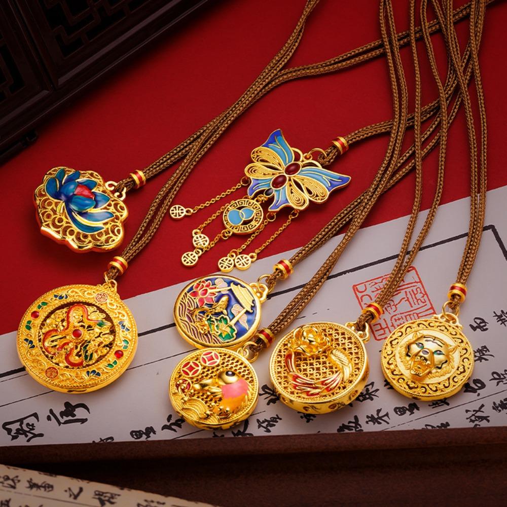 Butterfly Flower Pendant Necklace Hollow Collarbone Chain Chinese Style Necklace  Thailand