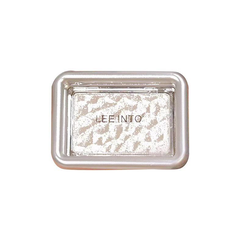 Kezhi's LEEINTO Dream Highlighting Powder: Brighten, Contour, Pearlescent Finish, Natural-Looking Blush in a Compact.