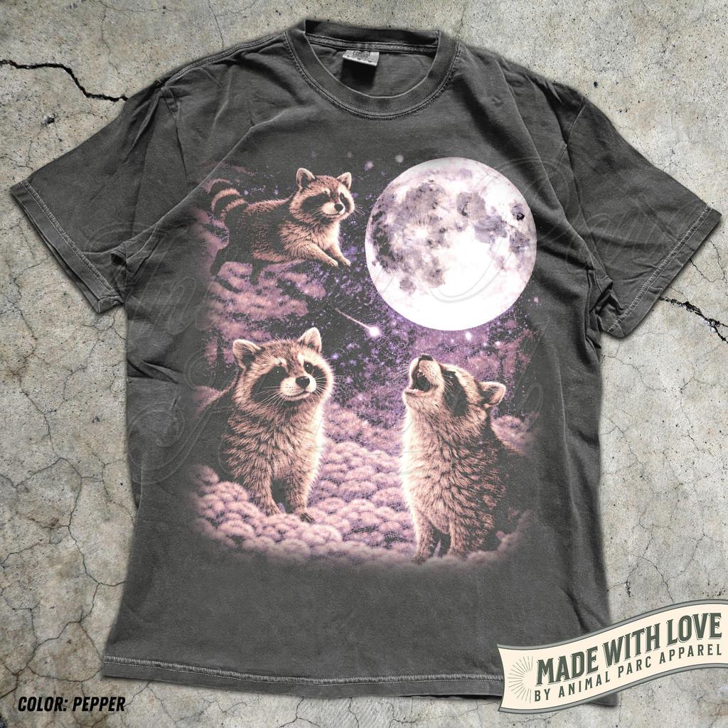 Raccoons in Space T Shirt, Vintage Full Moon Graphic Tee, 90s Animal Shirt, Silly Raccoon Gift, Retro Howling Moon Animals, Raccooncore
