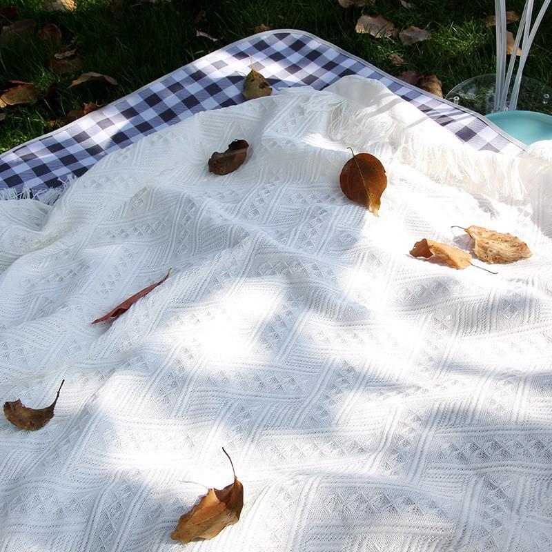 Moisture-proof Thickened Picnic Mat Outdoor Camping Ground Sheet Beach Blanket for Style Photos Camping Hiking Supplies