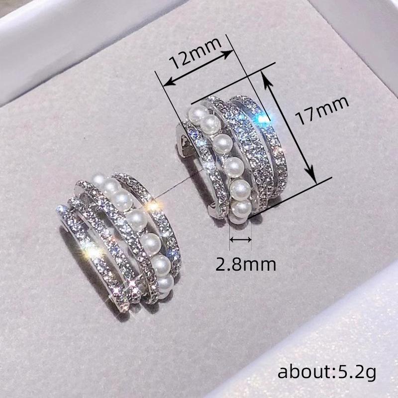 Exquisite And Shiny Micro-Inlaid Stud Earrings For Women, Fashionable Temperament French Geometric Earrings, Princess Light Luxury Jewelry