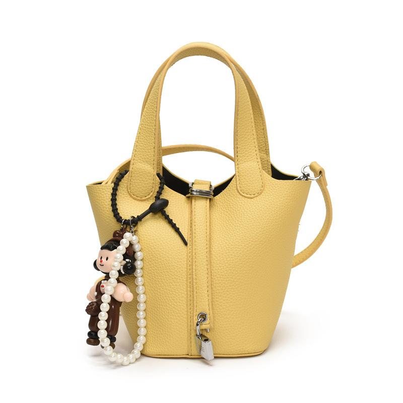 New Fashion Handbag Women's Versatile Shoulder Bag Large Capacity Messenger Bag