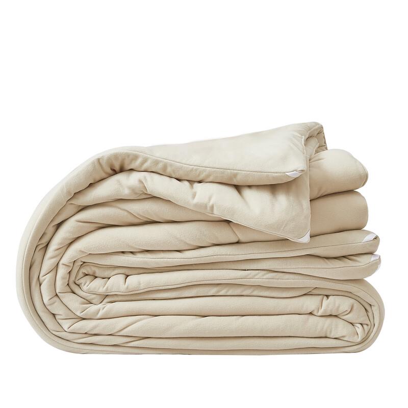 Playboy Micro-Velvet Winter Quilt