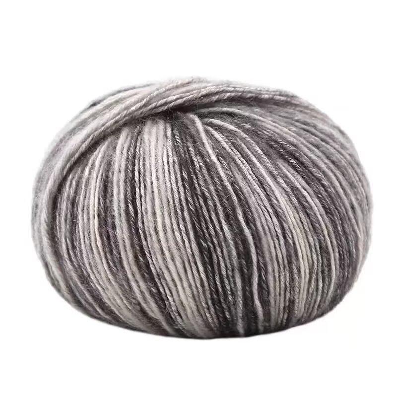 Fiber Fluffy Camouflage Cotton Wool Ball Segment Dyed Cotton Sprayed Cotton Thread Mixed Color Skin-Friendly Cotton Yarn