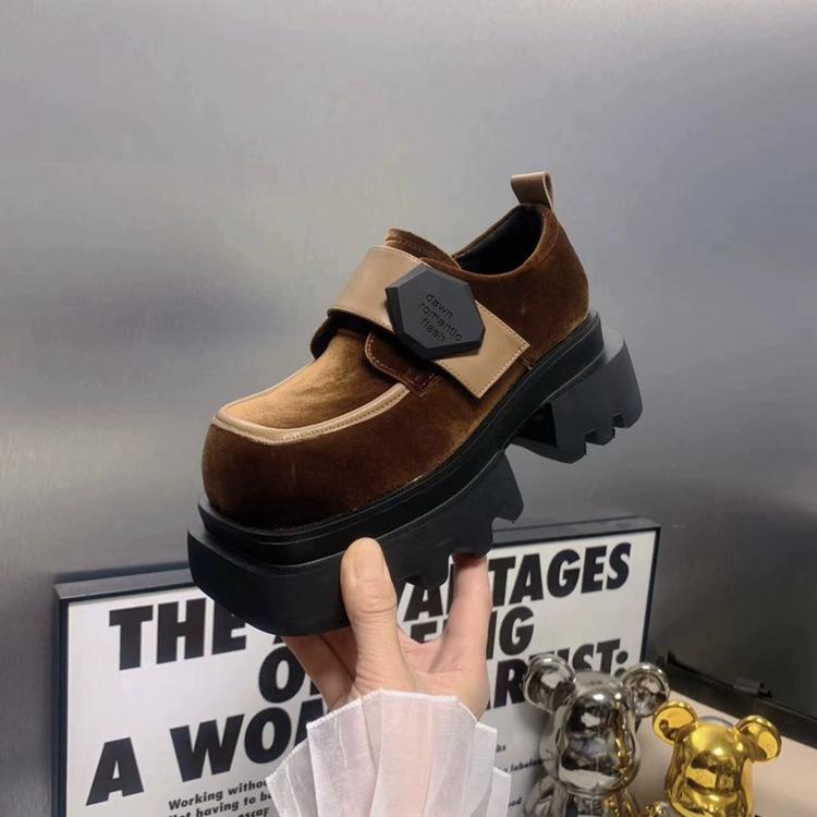 European 2025 loafers women's spring new Velcro square head handsome fashion platform velvet small leather shoes tide