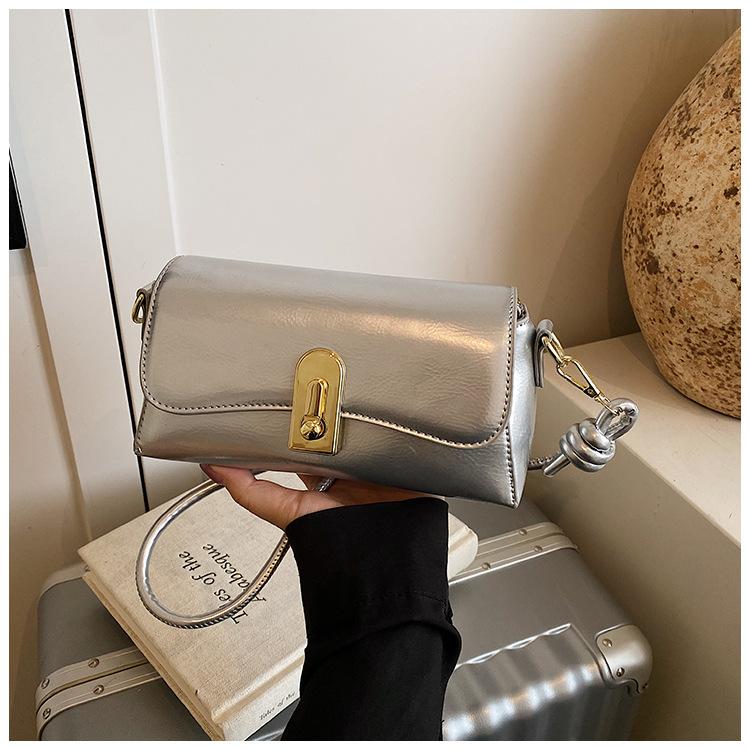 Stylish Simple Texture Small Bag Women's 2025 New Trend Versatile Shoulder Messenger Bag Casual Baguette Bag Women's Bag