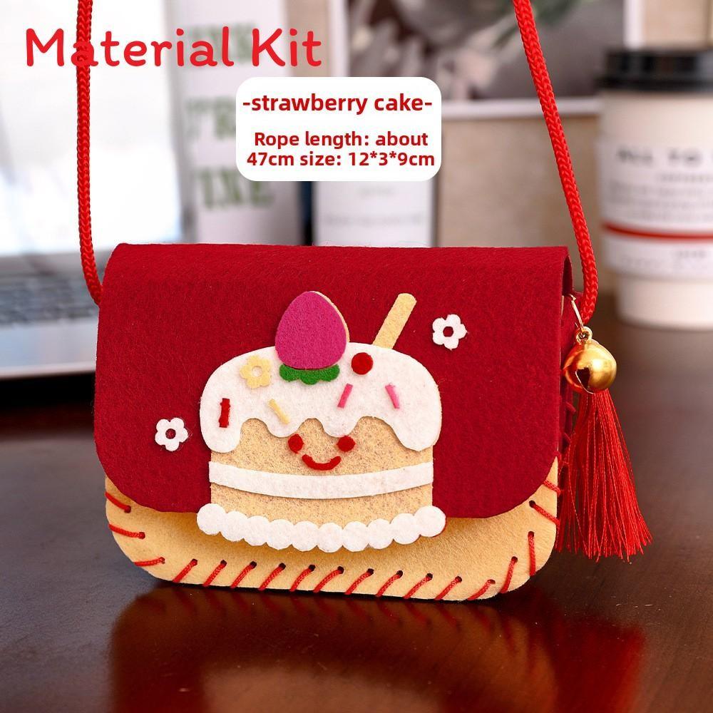 

Набор материалов для сумки кроссбоди из нетканого материала с детским мультяшным узором ручной работы Strawberry Cake