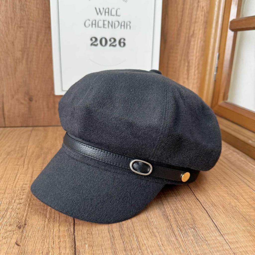 New autumn and winter retro woolen star cap women's leather buckle belt decoration commuting daily wear temperament hat