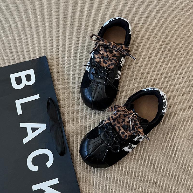 

heightened leopard print lace-up women s German training shoes autumn and winter fashion retro niche board shoes design sense casual sports shoes 35 чёрный