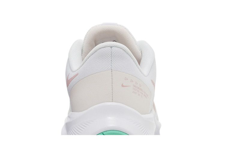 Women's Sneakers Nike Wmns Quest 4 'White Pink'