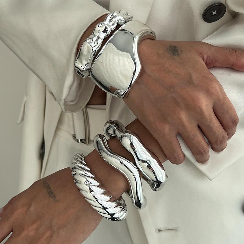 Fashion Irregular Cuff Bracelets for Women Vintage Exaggerated Gold Silver Color Glossy Plastic Open Bangle Female Jewelry Gift