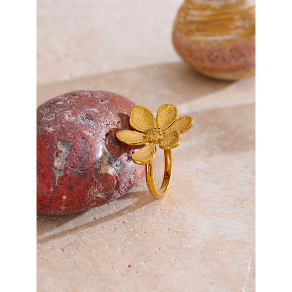 Yhpup Adjustable Stainless Steel Flower Golden Cast Ring Tarnish Resistant Metal Fashion Daily Versatile Finger Jewelry New