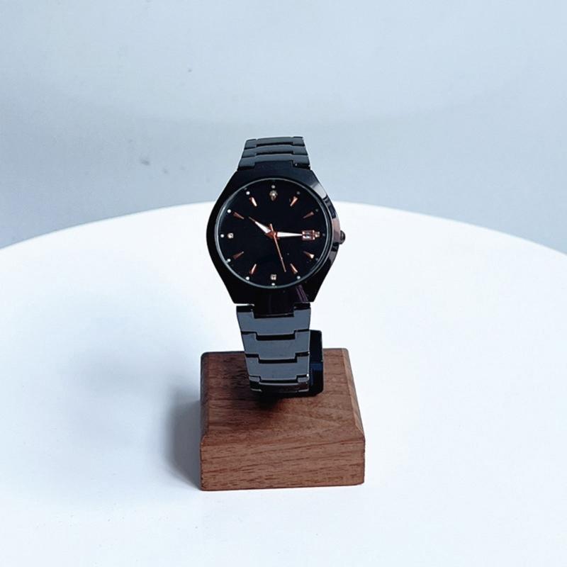 Portable Acrylic Watch Holder Fashion Watch Display Stand Suitable for Easy Storage and Travel with Enhanced Visibility