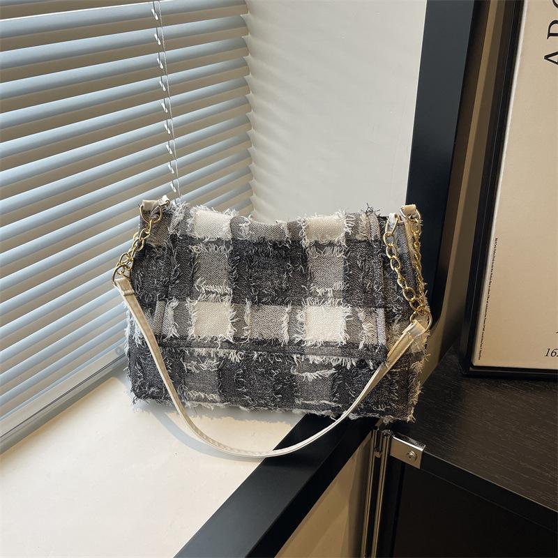 

Autumn new fashion chain portable shoulder crossbody plaid small square bag large capacity commuter tote bag белый