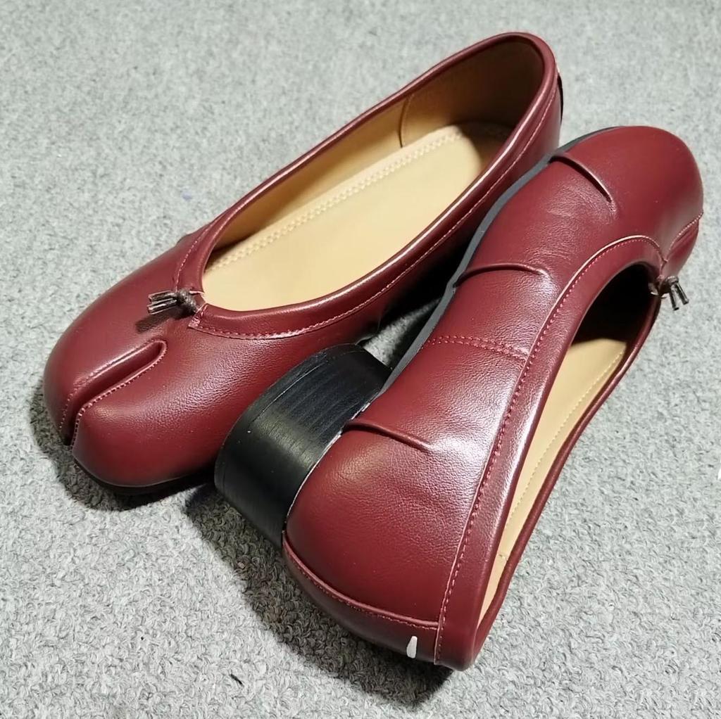 Women's Chunky Heel Mary Jane Split-Toe Shoes: New Retro Pleated Design Ballet Flats