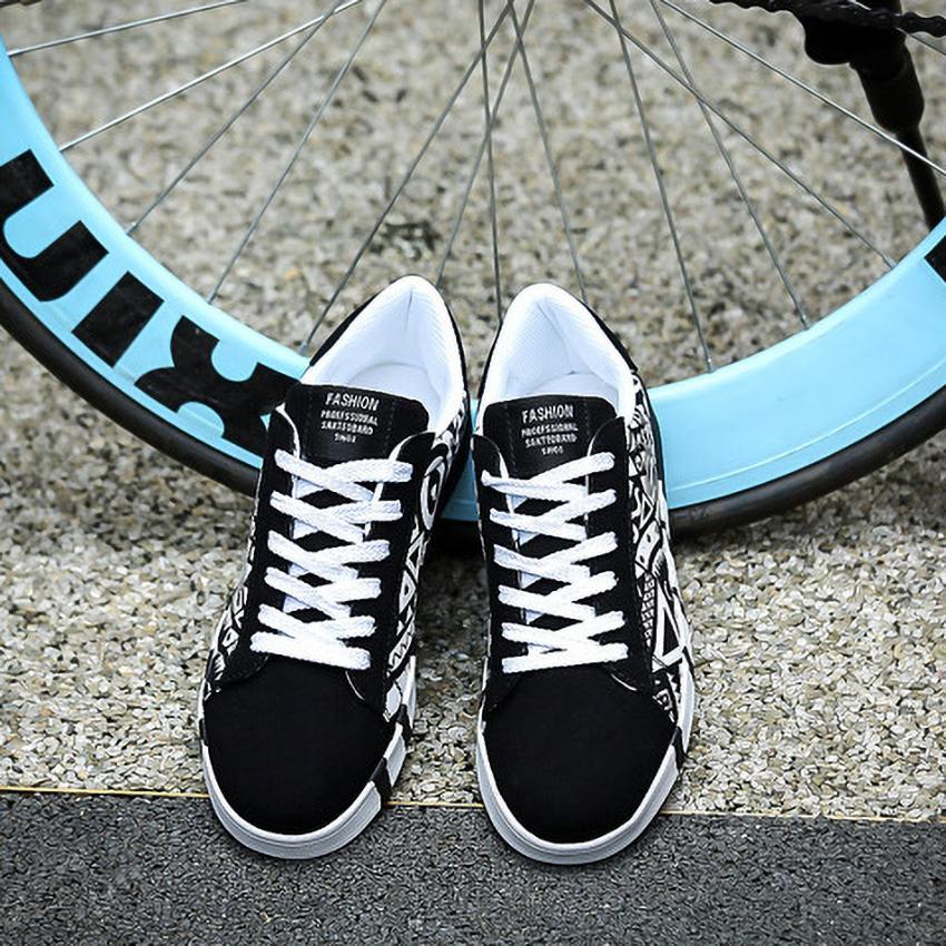 YRZL Men's Sports Running Shoes Canvas Geometric Style Lace-Up Sneakers Couples' Fashionable Graffiti Print Skate Shoes Men