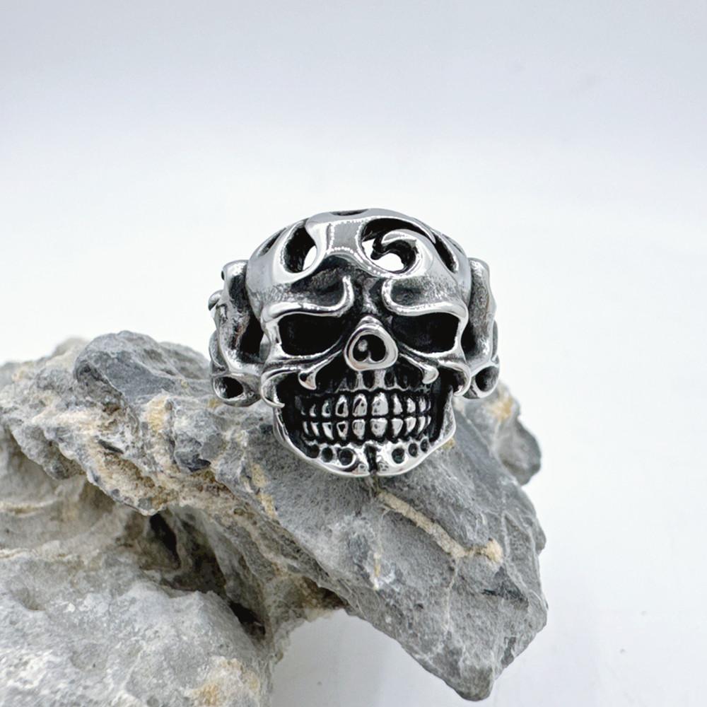 

Hollow Out Skull Ring 316L Stainless Steel Jewelry Fashion Punk Biker Skeleton Man Ring 7