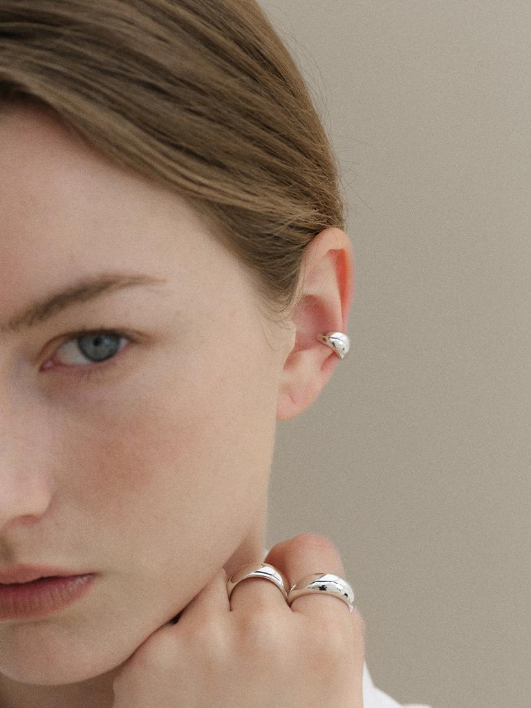 The Part Of [Silver 925] Bold Olive Ear Cuff