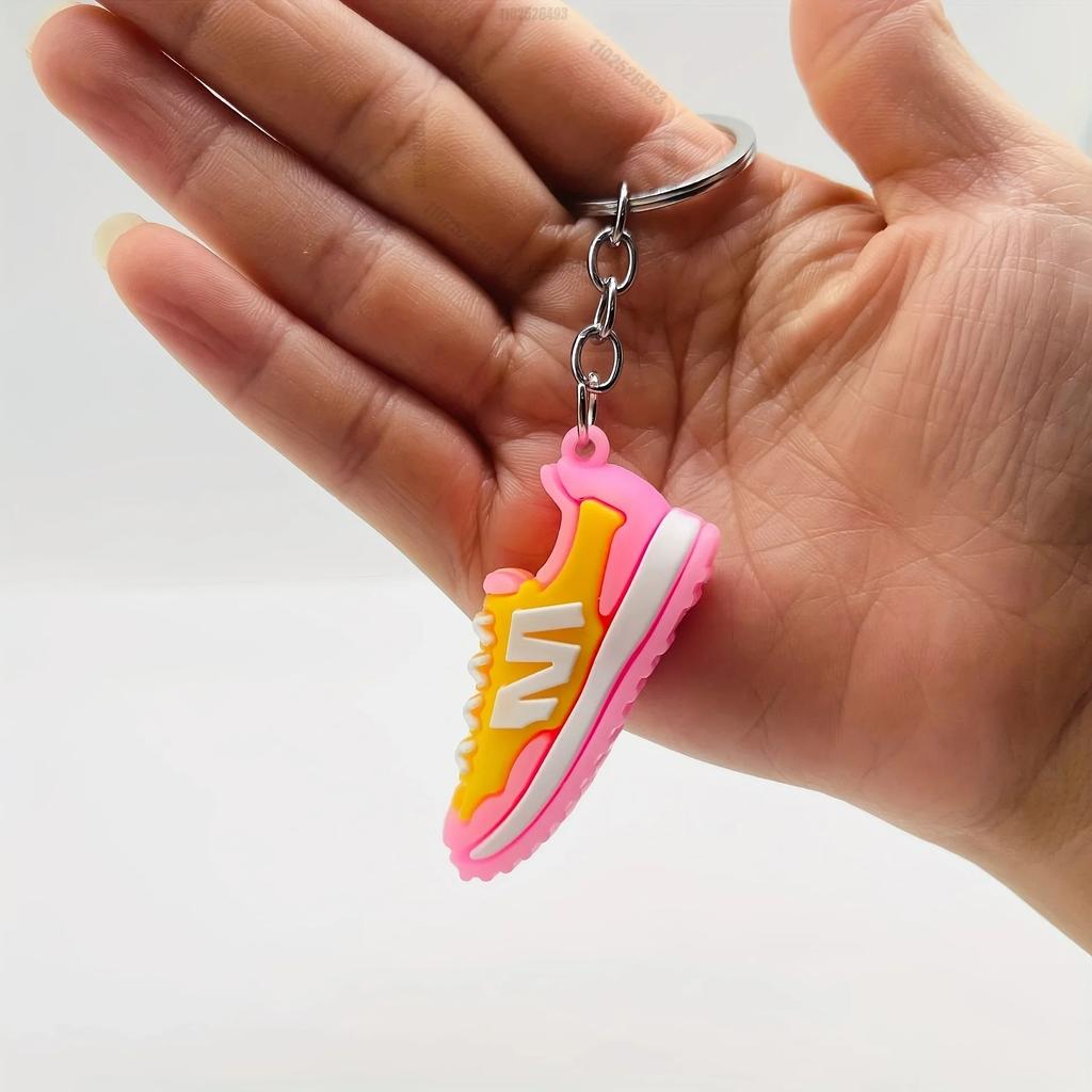 1Pcs Creative Simulation Mini Sports Shoes Silicone Keychain Pendants For Car Key Bag Phone Case Ornament Men Women Keyring Gift