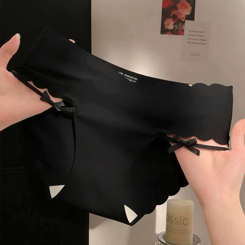 Female Summer Pure Sexy Hollow-out Bowknot Non-trace Low Waist Briefs