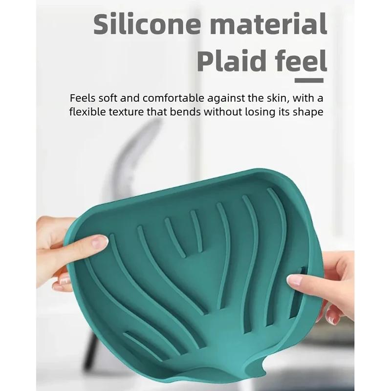 Silicone Drain Soap Box Anti-slip Soap Tray Dishes for Bathroom Washing Table Soap Tray Free Punch Drain Rack BXFZH05